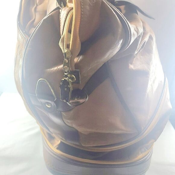 Cherish Leather Travel Bag - Picture 6 of 7